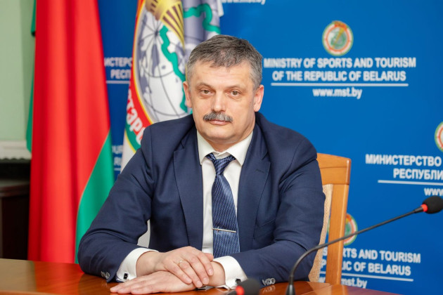 Министр спорта и туризма Беларуси Сергей Ковальчук поздравил с 20-летним юбилеем объединение "Ветераны физической культуры и cпорта"