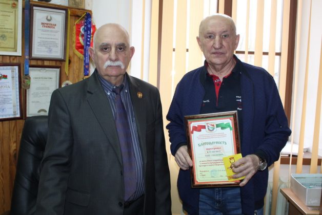 Нагрудный знак «Почетный ветеран Белорусского общественного объединения ветеранов» вручен Павлу Клещенко