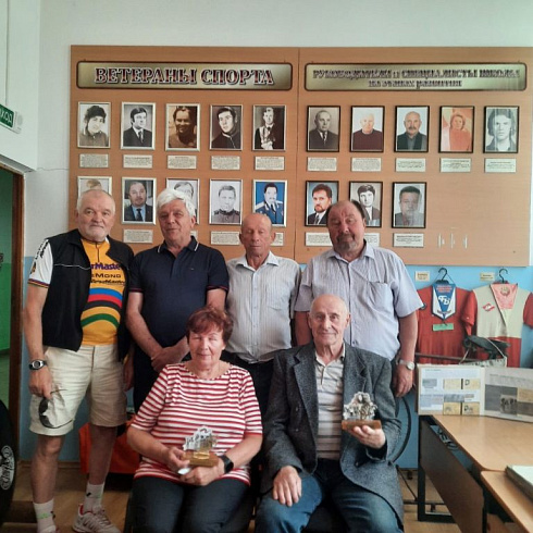 Поздравление с 75-летним юбилеем