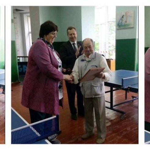 Недавно 75 летний юбилей отметил Шевчук Александр Федорович — ветеран спорта, многократный призер областных спартакиад, инструктор физической культуры Студенческого городка в БелГУТе, тренер по шахматам