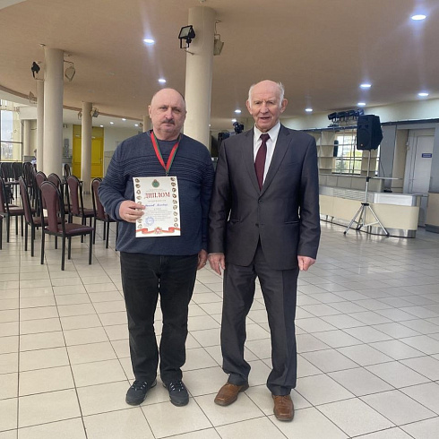 Сегодня, 17 апреля 2026 года в Ледовом Дворце спорта (пр-т Строителей, 23) состоялись областные соревнования по дартсу среди председателей и членов президиума первичных организаций Белорусского общественного объединения «Ветераны физической культуры и спо