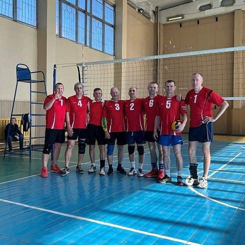 В Светлогорске состоялся ветеранский турнир по волейболу.
