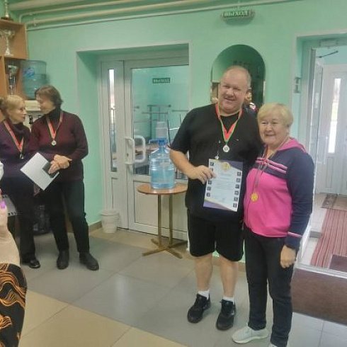 В ноябре 2023 года в спортивном зале ФОЦ «Виктория» ветераны Пуховичской районной организации (Минская область) провели соревнования «Баскетбольный снайпер»