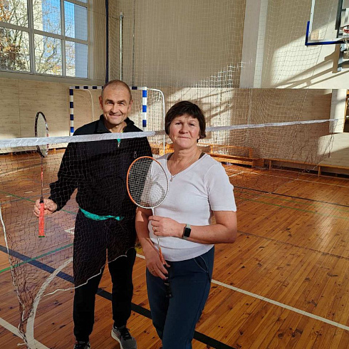 Бадминтон